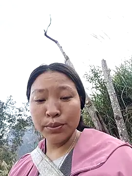 MuiNay online show from December 2, 2025, 1:33 am