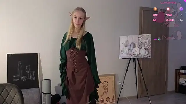 Snapshot of Sweet_xx_Gold chatting on September 9, 2025, 11:15 pm Sweet xx Gold online show from September 9, 2025, 11:15 pm