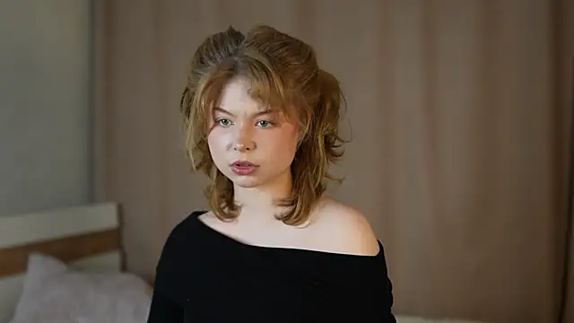 Stella Vanila online show from September 12, 2025, 11:04 pm