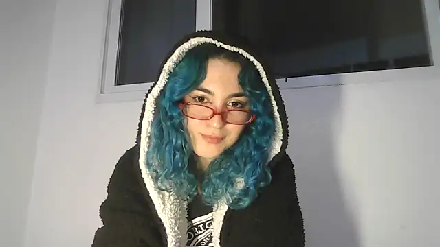 peetitefairy online show from May 25, 2026, 5:24 am