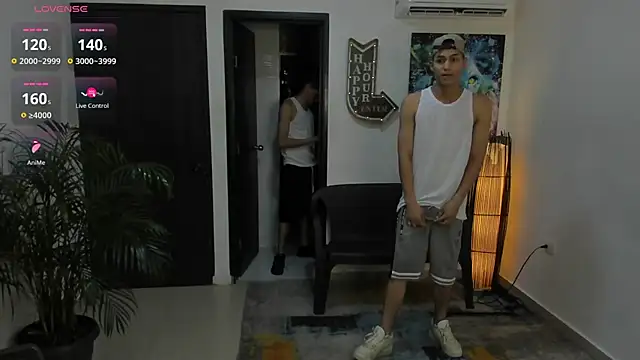 Playhardsex  online show from September 27, 2025, 11:10 pm