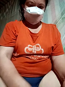 Snapshot of Love-Mama33 chatting on March 15, 2026, 11:49 am Love-Mama33 online show from March 15, 2026, 11:49 am