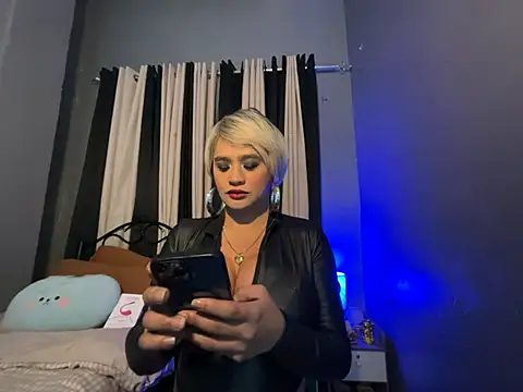 Snapshot of 12inchhugecock chatting on March 25, 2026, 4:07 am 12inchhugecock online show from March 25, 2026, 4:07 am