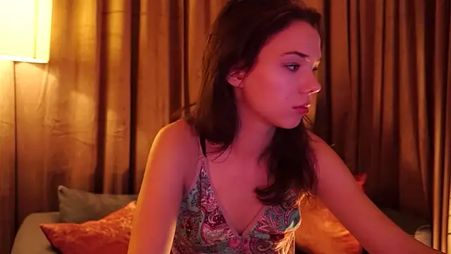 TakeUrPill online show from November 17, 2025, 9:31 pm