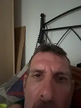 gigolobcn online show from February 2, 2026, 2:27 pm