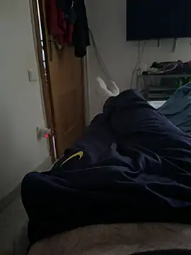 gigolobcn online show from February 21, 2026, 2:51 pm