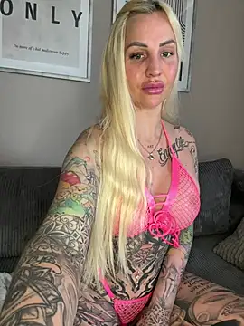 CoraDiamond online show from March 31, 2026, 11:43 am