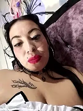 angelicroose2 online show from October 26, 2025, 7:25 am