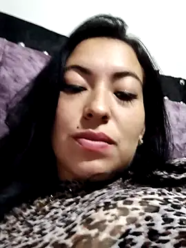 angelicroose2 online show from February 15, 2026, 5:48 am