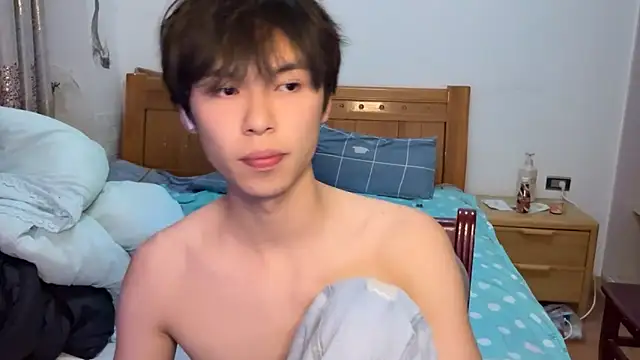 Snapshot of w5206t chatting on October 25, 2025, 12:56 pm w5206t online show from October 25, 2025, 12:56 pm