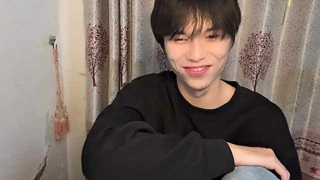 Snapshot of w5206t chatting on November 8, 2025, 12:38 pm w5206t online show from November 8, 2025, 12:38 pm