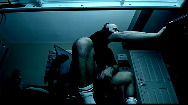 LeeCox online show from February 4, 2025, 7:18 am