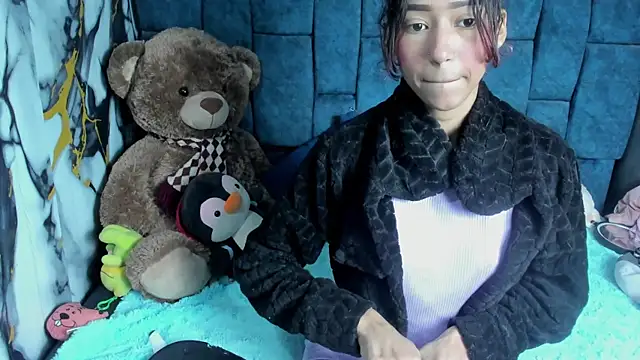 ValentinaKlean online show from July 14, 2026, 2:27 am