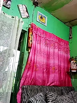 Snapshot of AmarahKate chatting on October 14, 2025, 11:27 pm AmarahKate online show from October 14, 2025, 11:27 pm