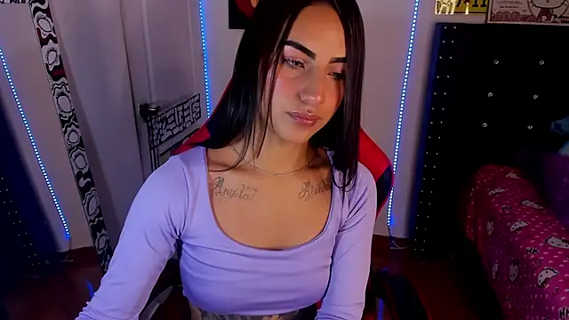 Samanthademonx20  online show from February 25, 2026, 2:21 am