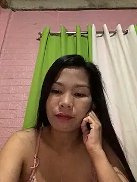Cleo17 online show from May 11, 2026, 2:12 pm