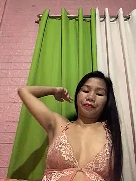 Cleo17 online show from May 22, 2026, 1:17 pm