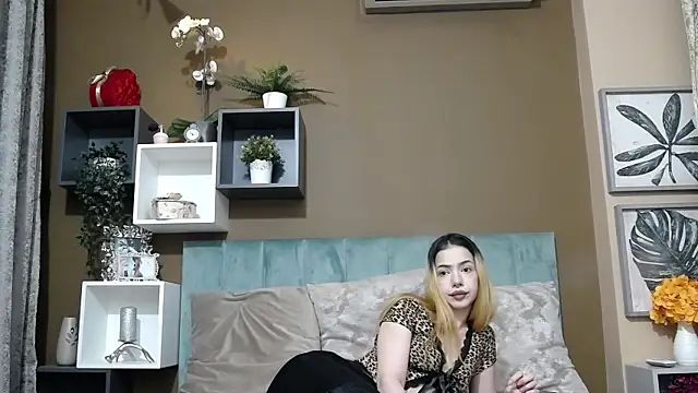 Snapshot of DashaFlame chatting on July 8, 2026, 8:02 pm DashaFlame online show from July 8, 2026, 8:02 pm
