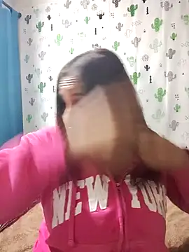 Avannay online show from December 2, 2025, 1:11 am