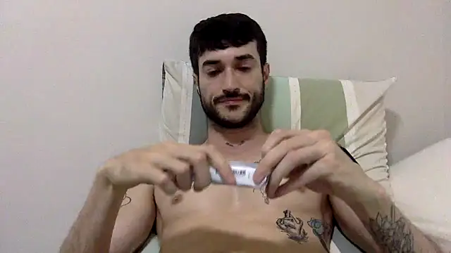 Snapshot of Fubinha chatting on September 18, 2025, 1:18 am Fubinha online show from September 18, 2025, 1:18 am