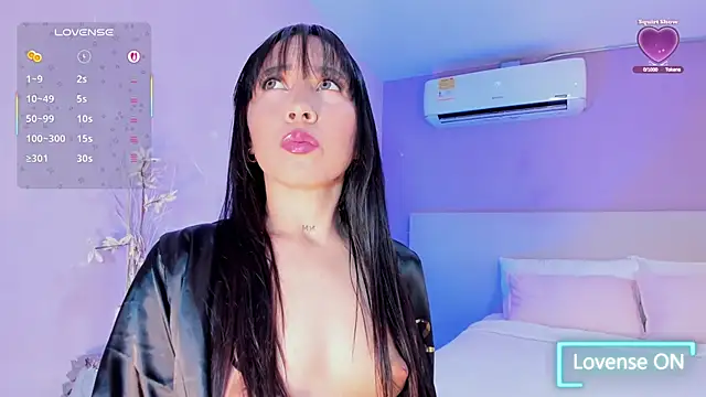 AlannaJonnes online show from April 9, 2026, 12:10 pm