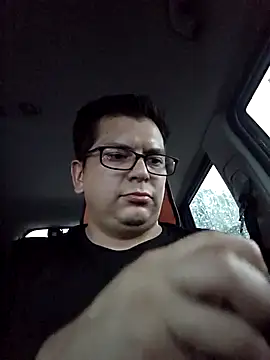 Snapshot of lucho8690 chatting on September 8, 2025, 9:14 pm lucho8690 online show from September 8, 2025, 9:14 pm