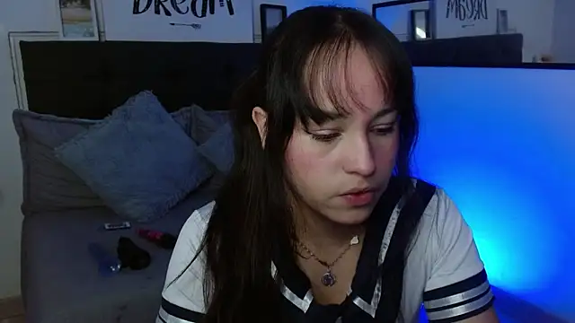 Eymmy 24 online show from September 13, 2025, 2:11 am