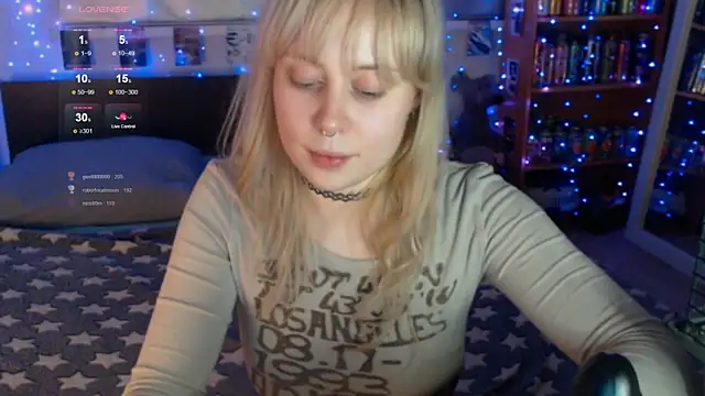 s1lvercherub online show from May 16, 2026, 8:18 pm