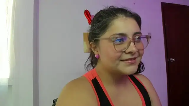 TifanyAmazinng online show from February 21, 2026, 2:07 pm