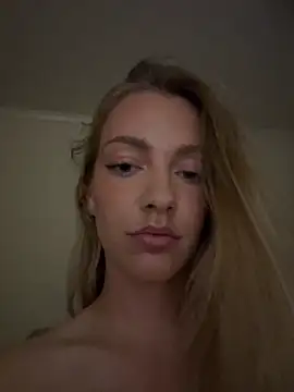 blondebaddi online show from October 22, 2025, 3:40 am