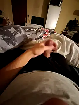 lapousse3 online show from September 30, 2025, 4:28 am