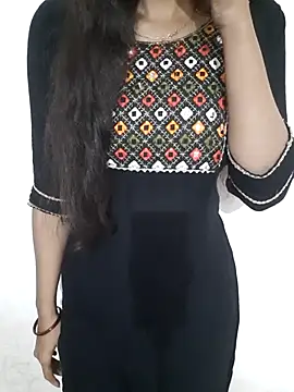 Aarti-kumri online show from February 7, 2026, 11:30 pm