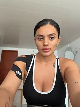 AnaaFaith  online show from April 8, 2026, 7:03 pm