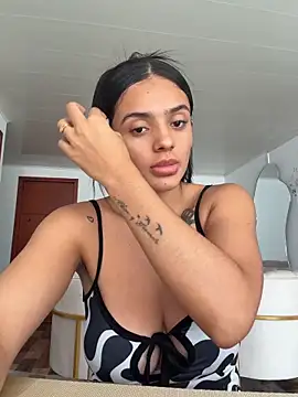 AnaaFaith  online show from April 18, 2026, 5:39 pm