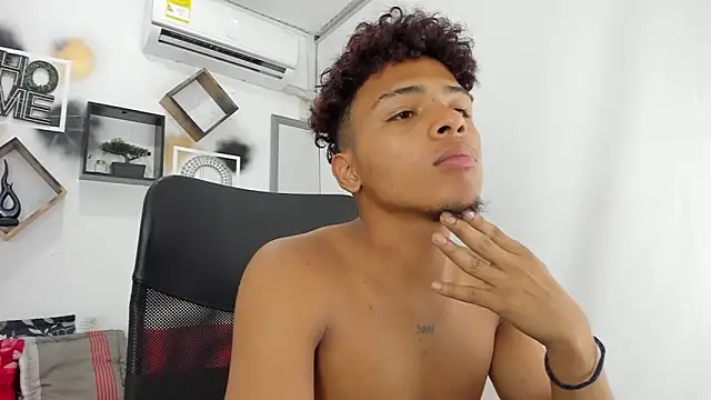 Manuel Mateus1 online show from September 15, 2025, 11:38 pm