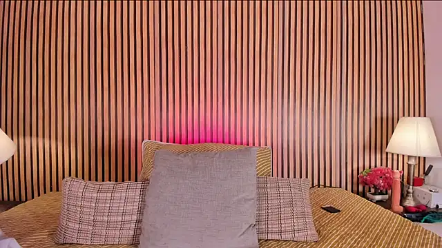 keeyla stone online show from October 9, 2025, 9:35 pm