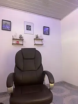 Nicky-222 online show from March 21, 2026, 6:22 pm