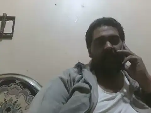 Snapshot of elpoop7305 chatting on January 18, 2026, 10:41 am elpoop7305 online show from January 18, 2026, 10:41 am