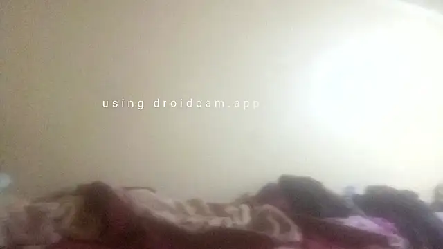 Snapshot of elpoop7305 chatting on February 17, 2026, 9:10 pm elpoop7305 online show from February 17, 2026, 9:10 pm