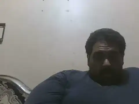 elpoop7305 online show from April 1, 2026, 11:24 pm