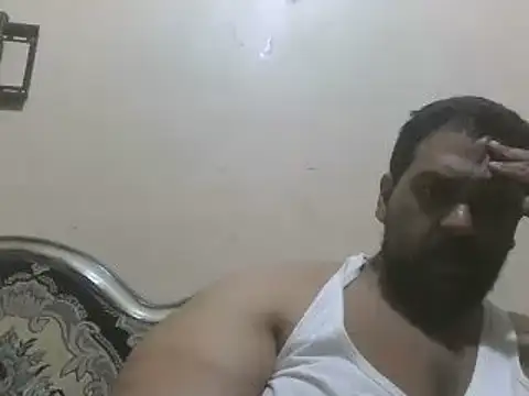 elpoop7305 online show from April 22, 2026, 11:17 pm