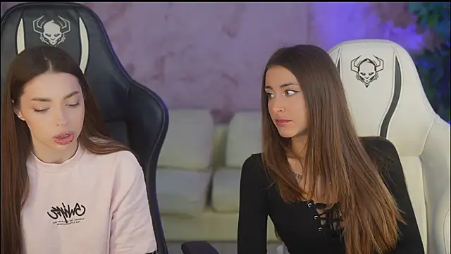 Luna secretgirl online show from November 5, 2025, 7:52 am