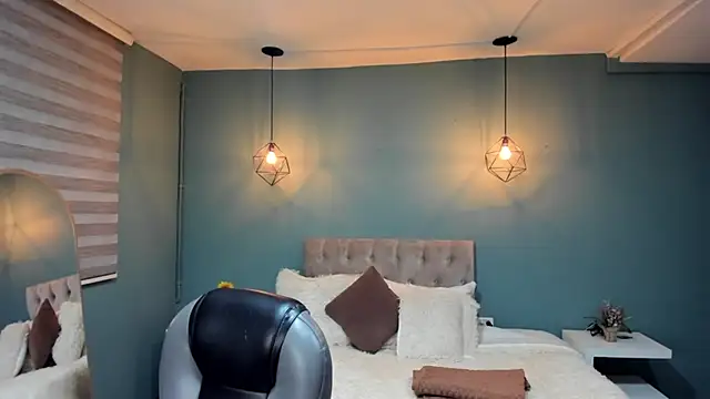 Miss Cataleya   online show from October 28, 2025, 11:36 am