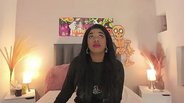 KendraChavez  online show from October 13, 2025, 3:17 am