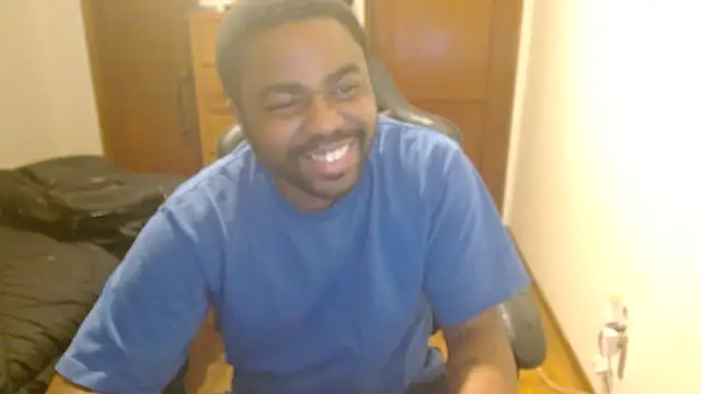 Snapshot of Breadwinnah chatting on November 8, 2025, 7:52 am Breadwinnah online show from November 8, 2025, 7:52 am