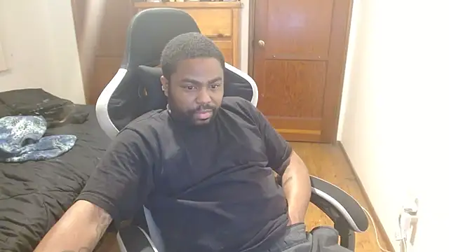 Snapshot of Breadwinnah chatting on November 15, 2025, 5:49 am Breadwinnah online show from November 15, 2025, 5:49 am