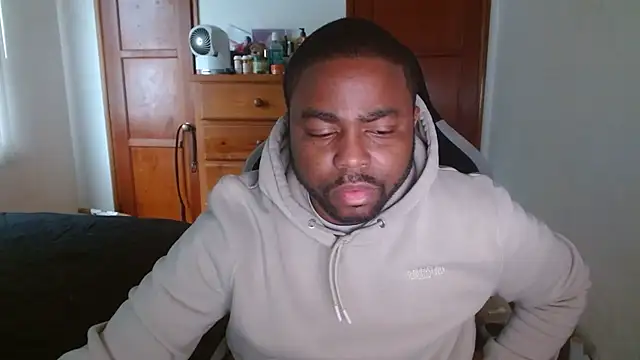 Snapshot of Breadwinnah chatting on November 30, 2025, 3:49 pm Breadwinnah online show from November 30, 2025, 3:49 pm