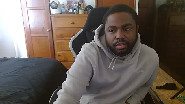 Snapshot of Breadwinnah chatting on January 9, 2026, 8:32 pm Breadwinnah online show from January 9, 2026, 8:32 pm