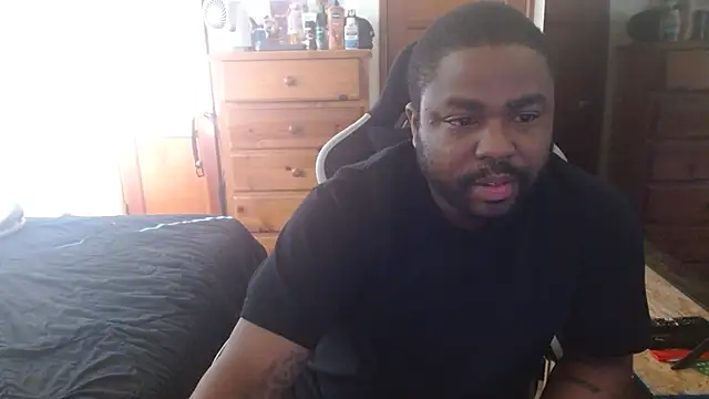 Snapshot of Breadwinnah chatting on February 2, 2026, 5:55 pm Breadwinnah online show from February 2, 2026, 5:55 pm