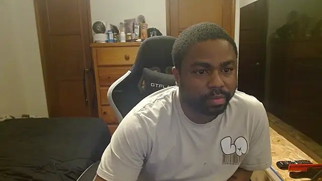 Snapshot of Breadwinnah chatting on February 22, 2026, 4:57 am Breadwinnah online show from February 22, 2026, 4:57 am